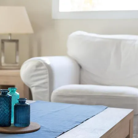 Very Bright With Garden And Terrace 생트막시메