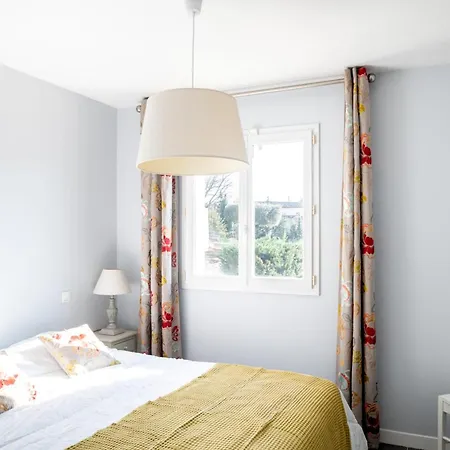 Very Bright With Garden And Terrace Semesterbostad *