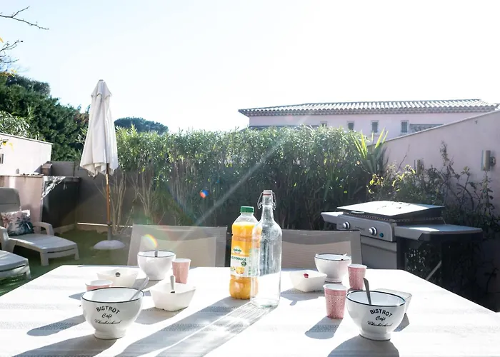 펜션 Very Bright With Garden And Terrace 생트막시메