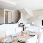 Very Bright With Garden And Terrace *