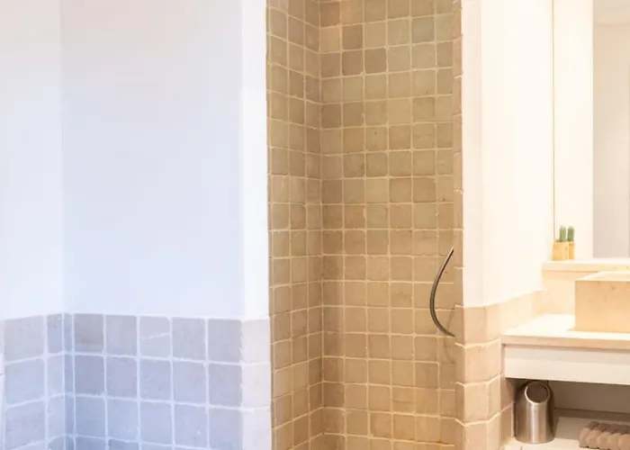 Very Bright With Garden And Terrace